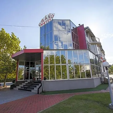 Grand Hotel