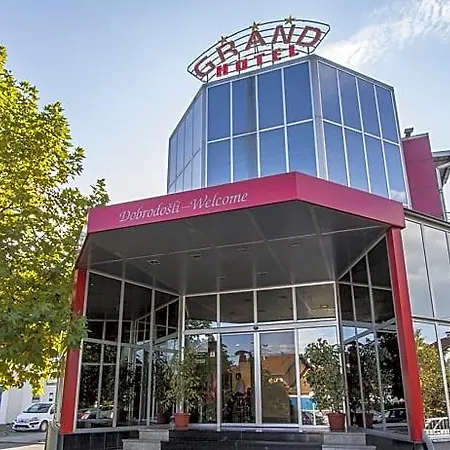 Grand Otel